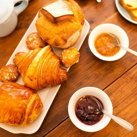 46fm : Отель типа 